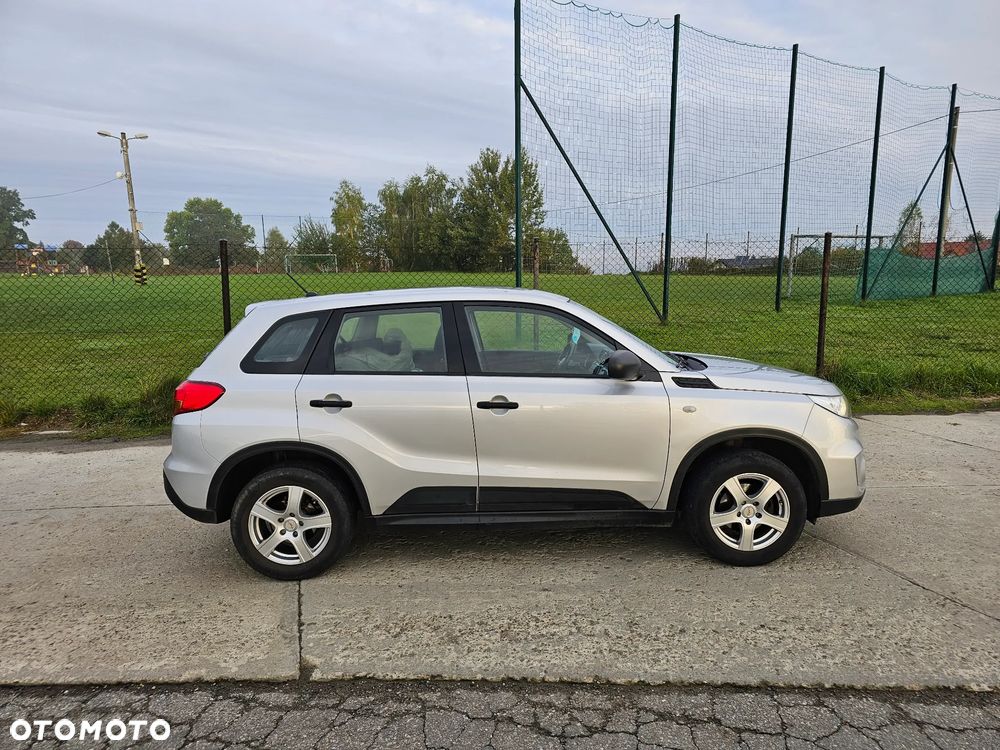 Suzuki Vitara 1.6 Comfort 4WD - 6