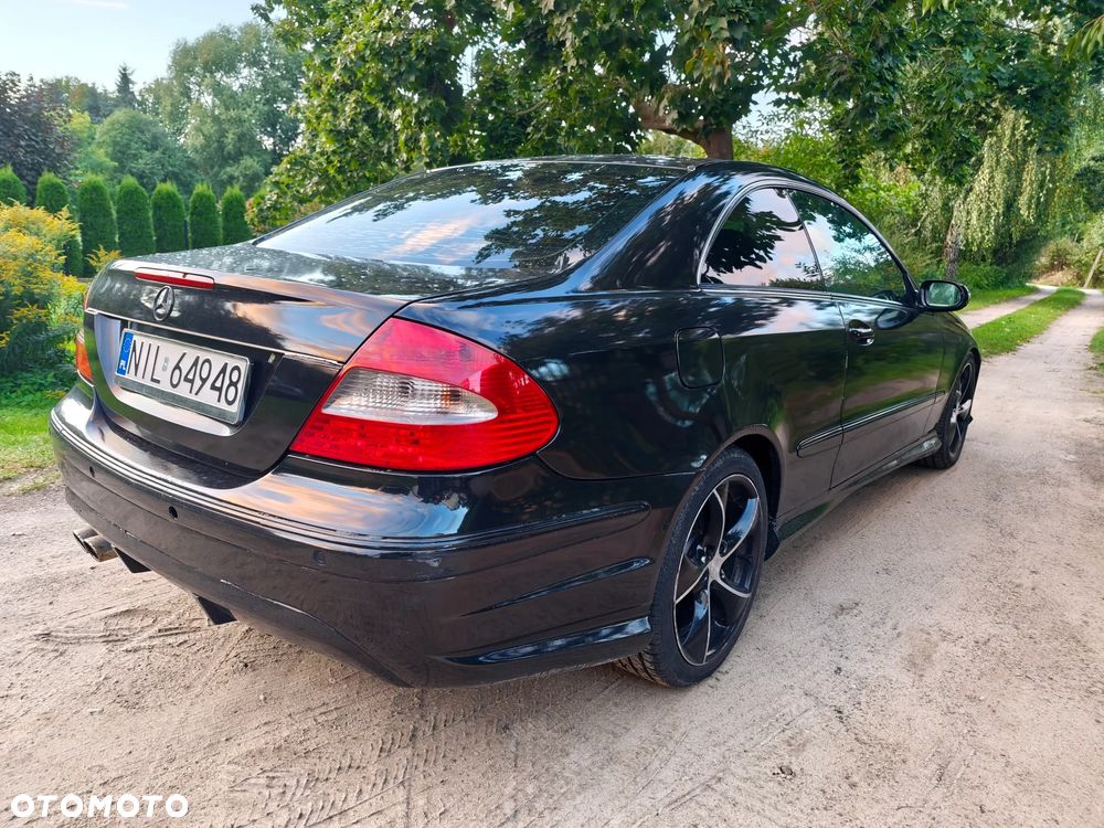 Mercedes-Benz CLK - 8