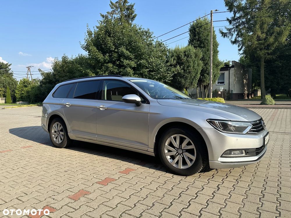 Volkswagen Passat 2.0 TDI (BlueMotion Technology) Comfortline - 8
