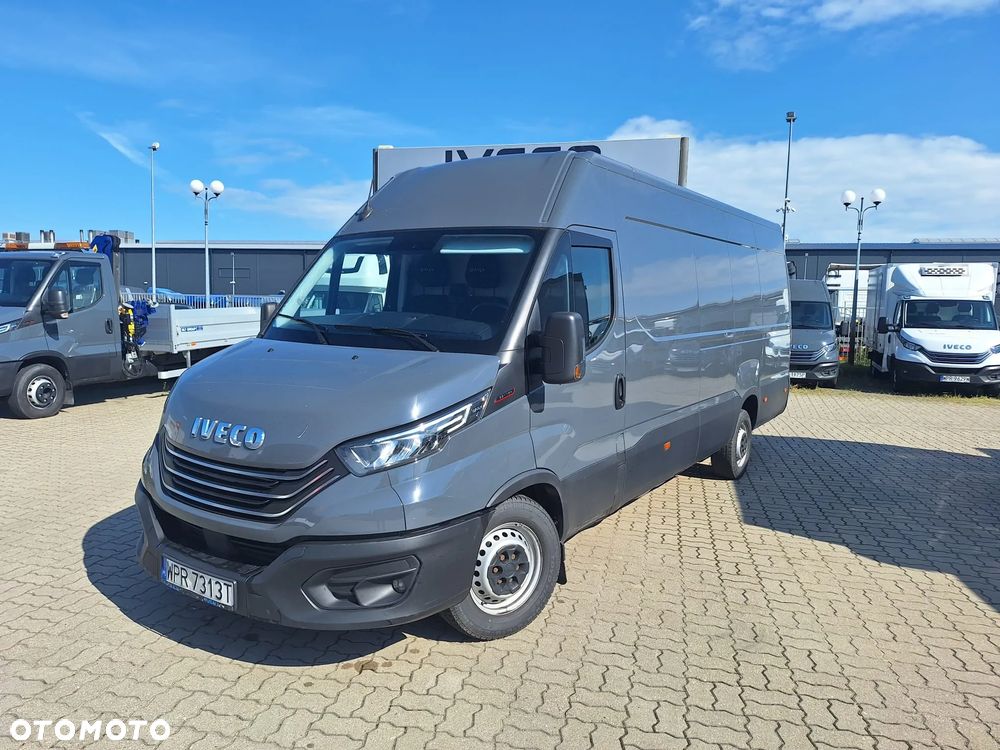 Iveco Daily 35S18 HiMatic furgon 16m blaszak automat FV23% MAXI - 1