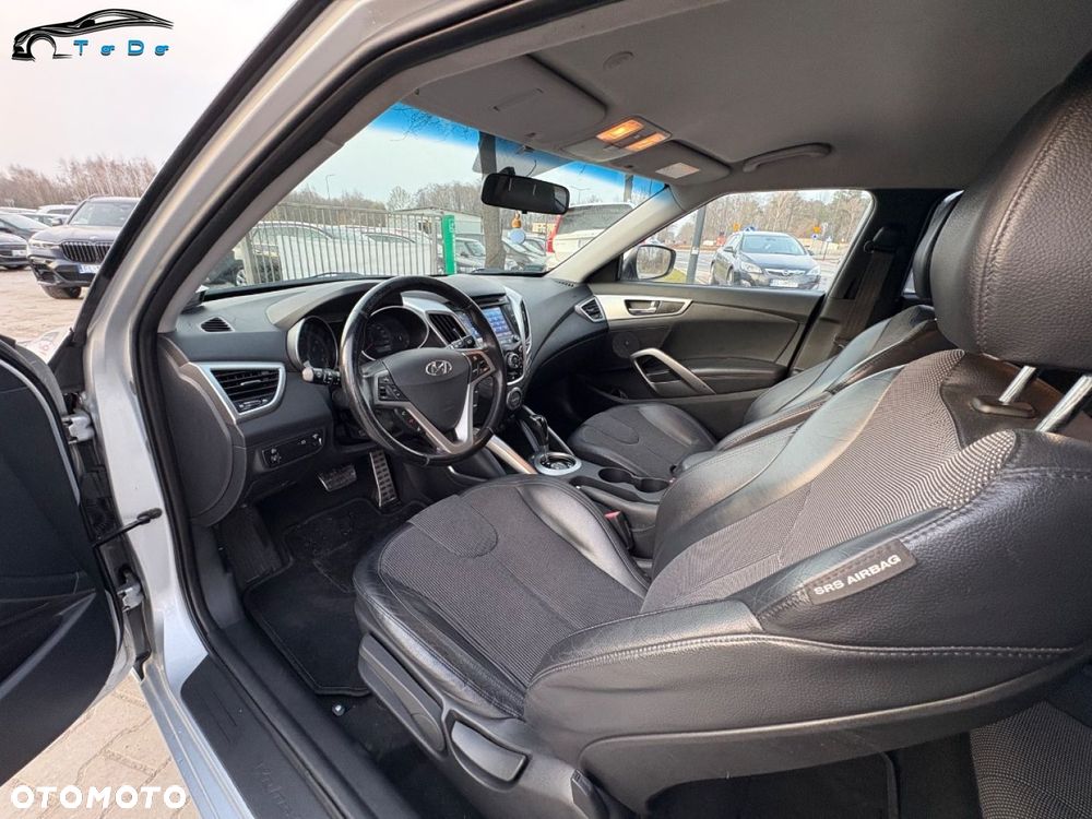 Hyundai Veloster 1.6 DCT Premium - 20