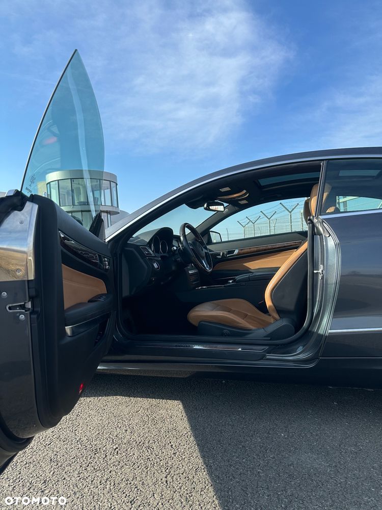 Mercedes-Benz Klasa E 400 4Matic 9G-TRONIC Avantgarde - 7