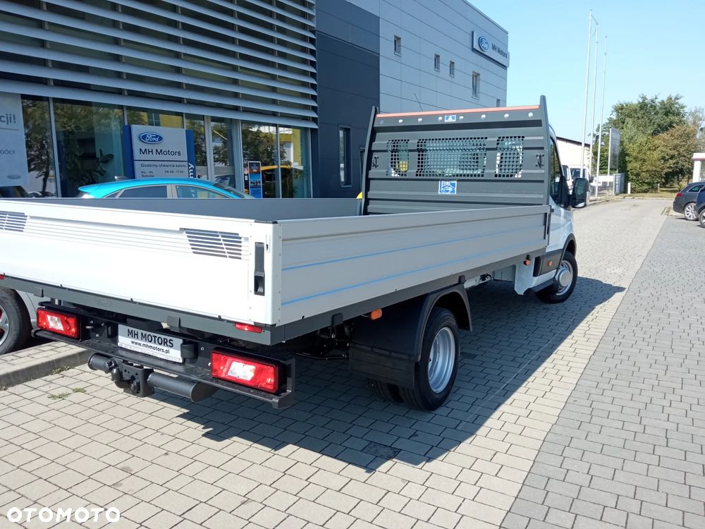 Ford Transit - 4
