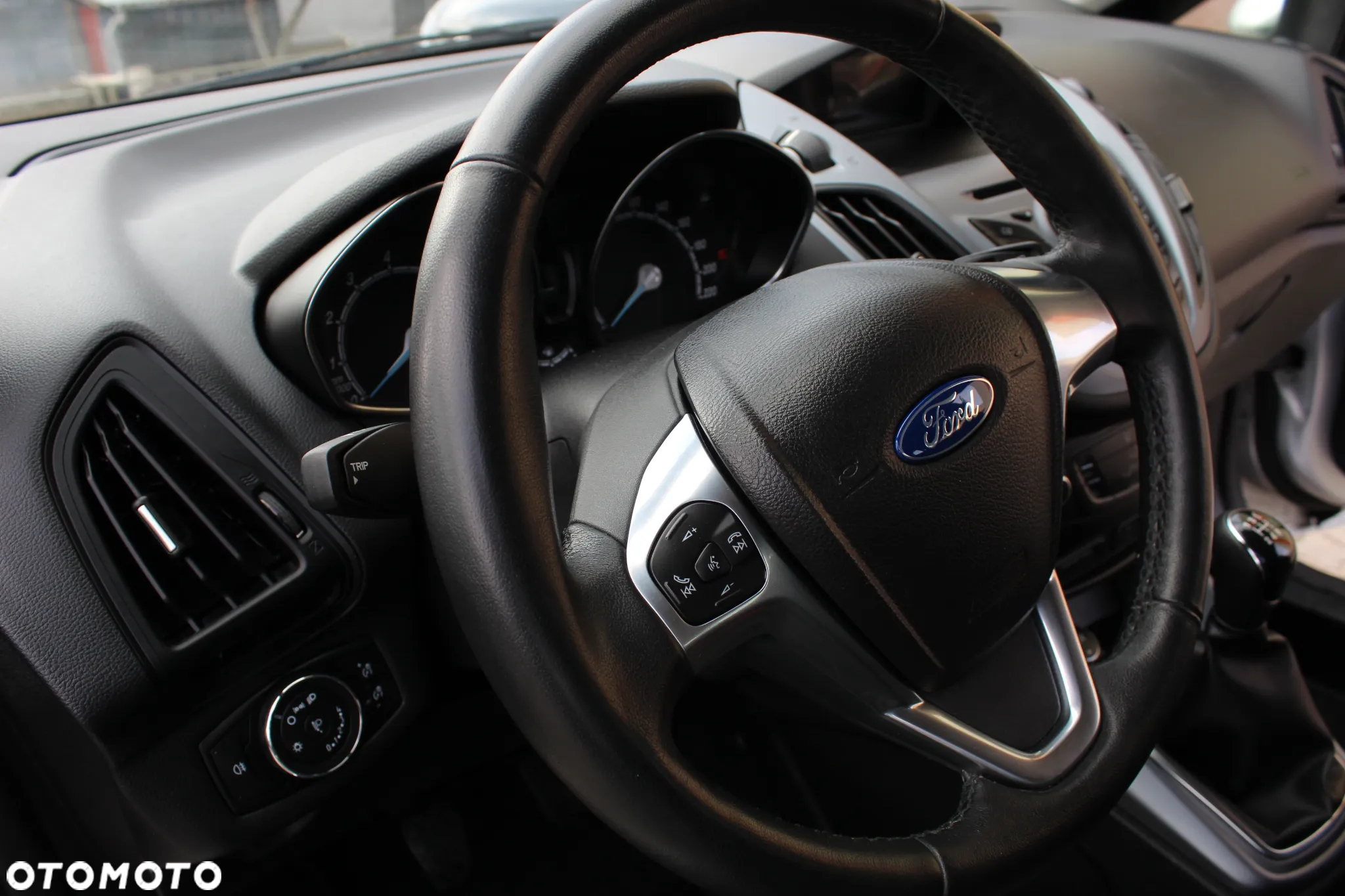 Ford B-MAX - 25
