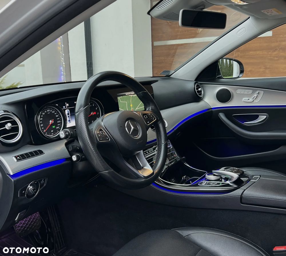 Mercedes-Benz Klasa E 200 9G-TRONIC - 11