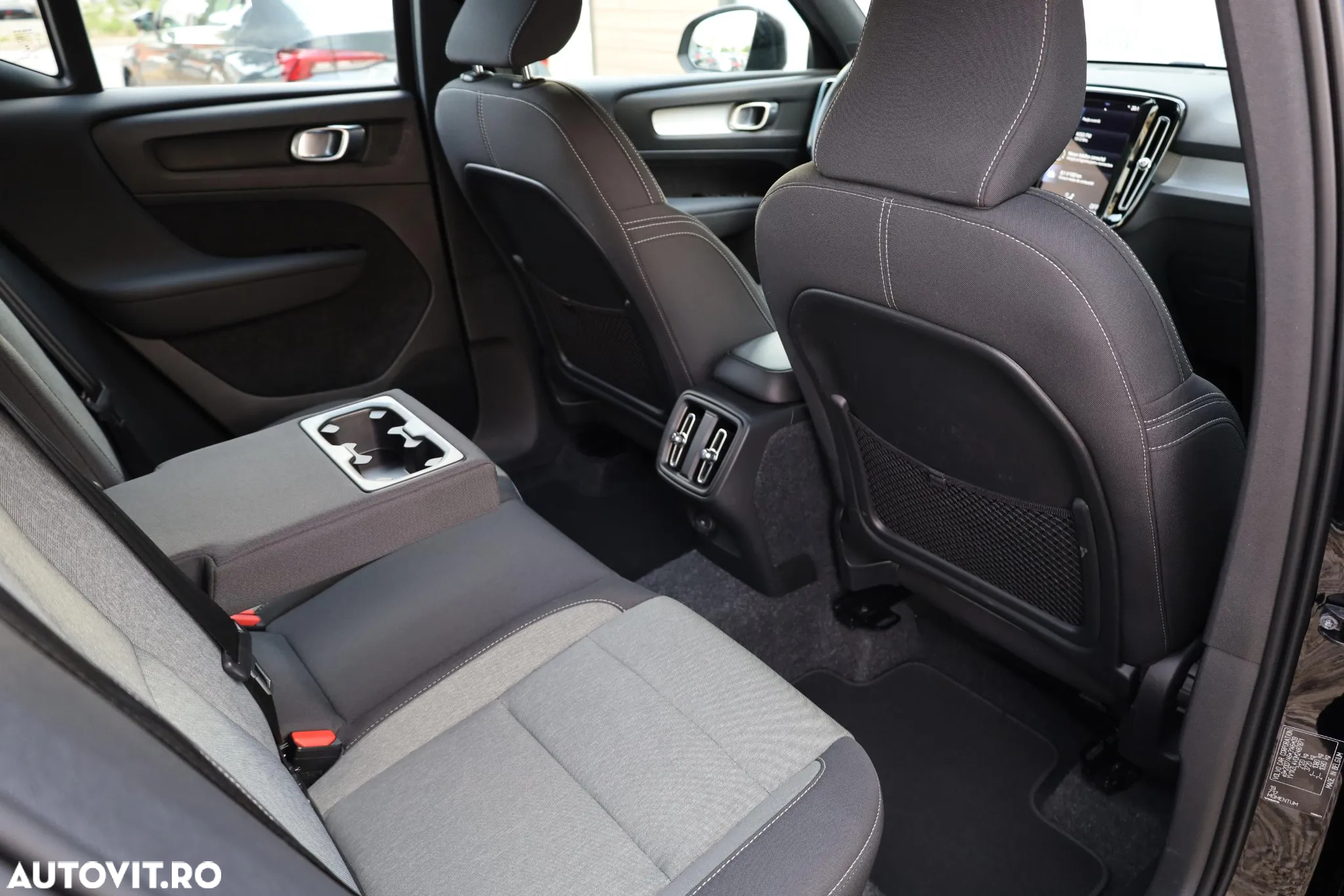 Volvo XC 40 T2 AT8 Momentum - 15