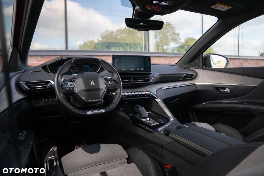 Peugeot 3008 Plug-In Hybrid 225 e-EAT8 GT - 26