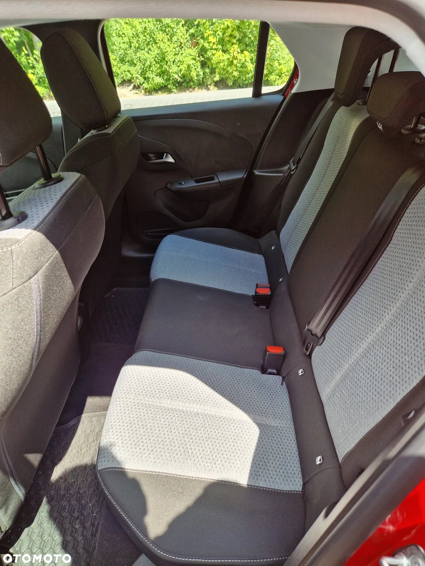 Opel Corsa 1.2 S&S - 12
