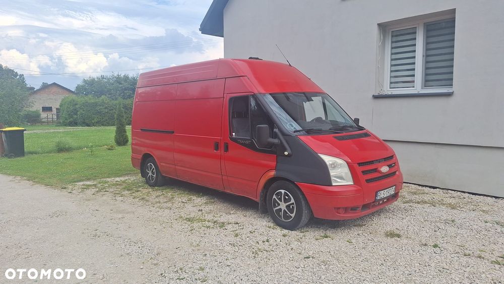 Ford Transit - 1