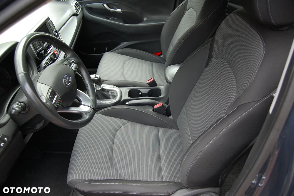 Hyundai i30 1.4 Trend - 21