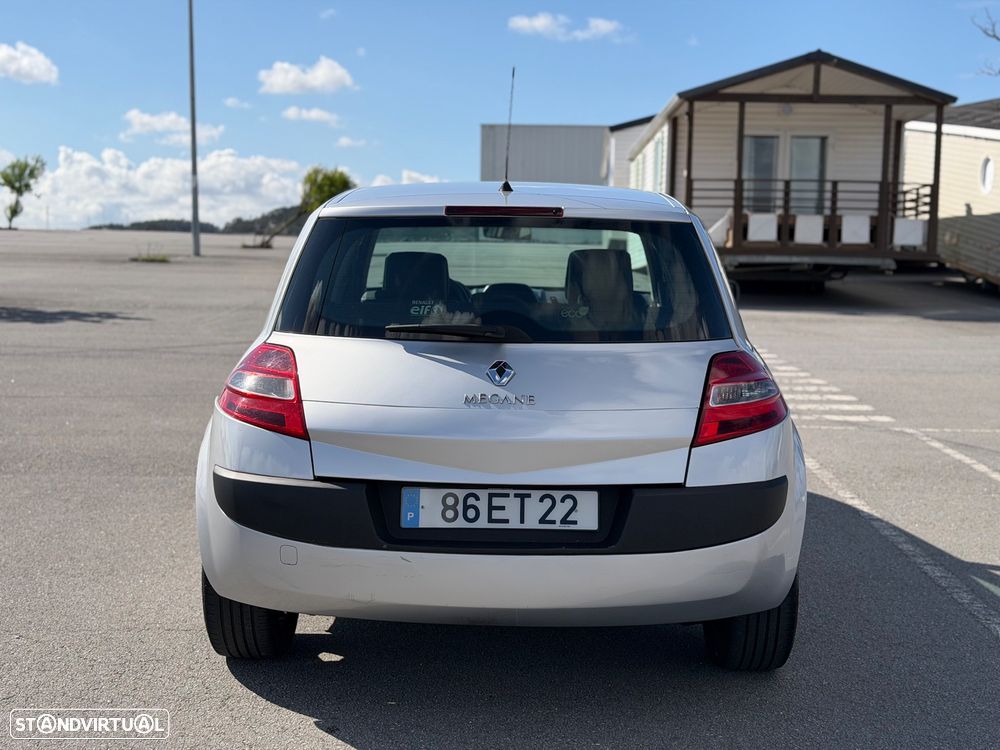 Renault Mégane 1.5 dCi Dynamique Luxe - 11