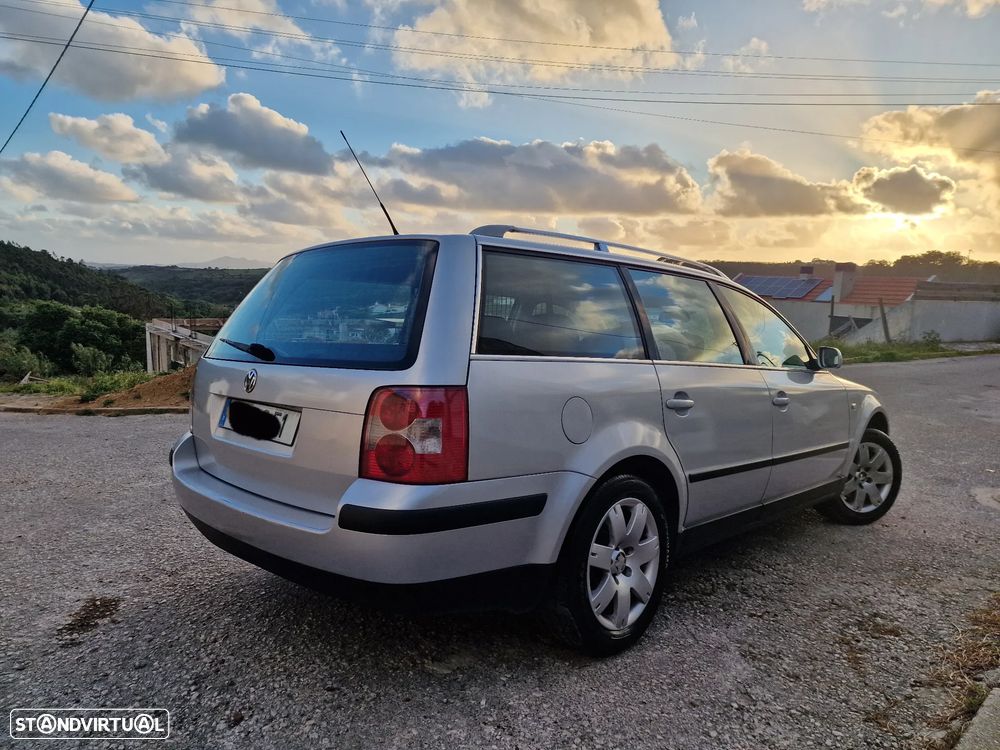 VW Passat 1.9 TDi Comfortline - 2