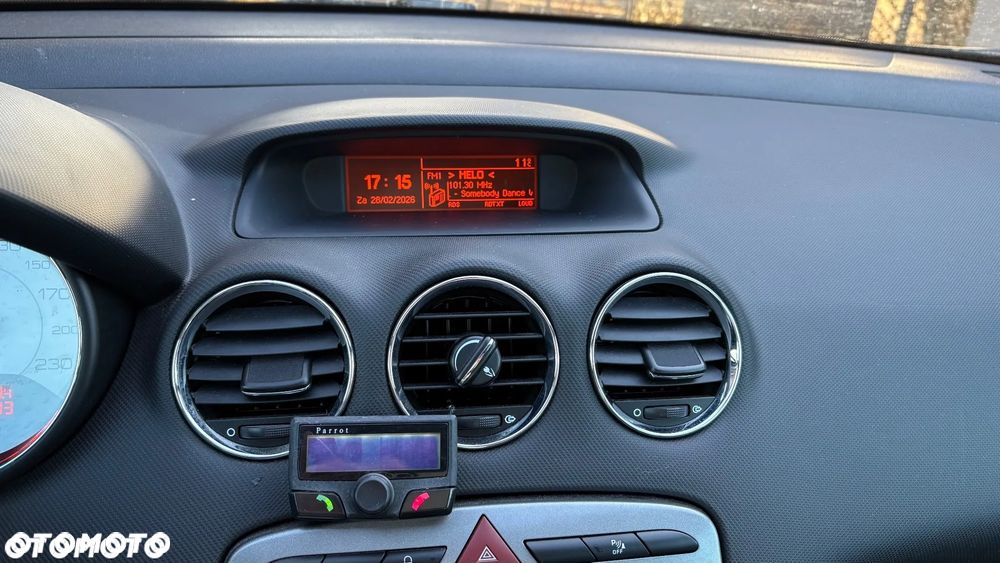 Peugeot 308 1.6 Trendy Navtech - 18