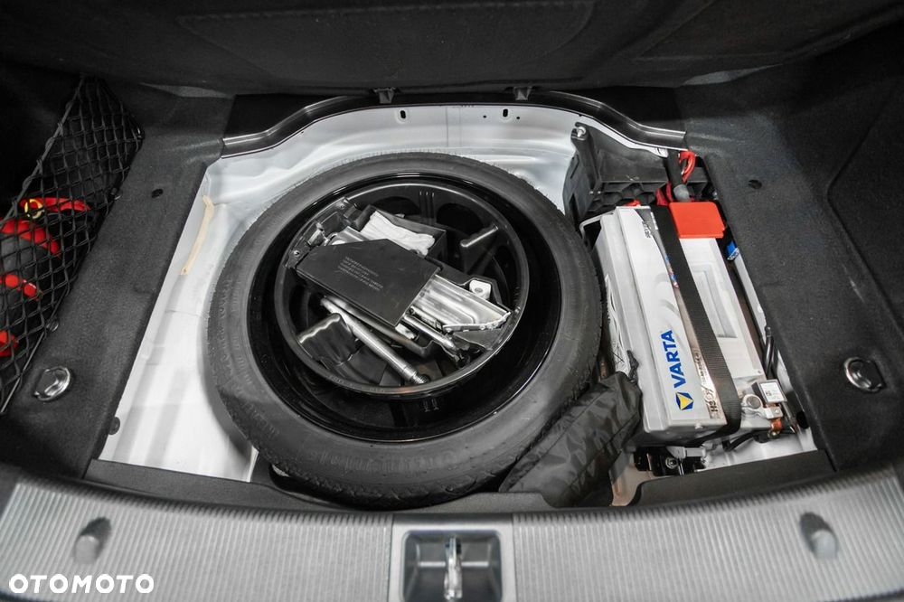Mercedes-Benz Klasa C 63 AMG 7G-TRONIC Performance Plus SPORT EDITION - 31