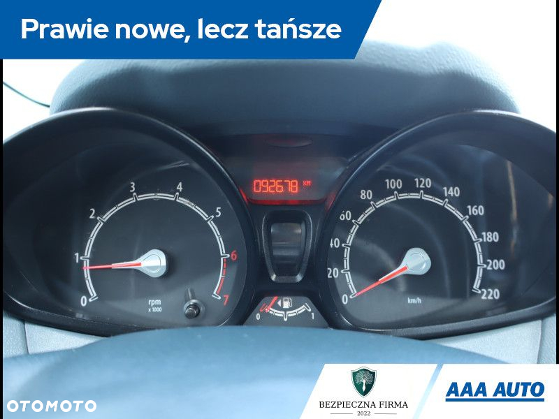 Ford Fiesta - 12