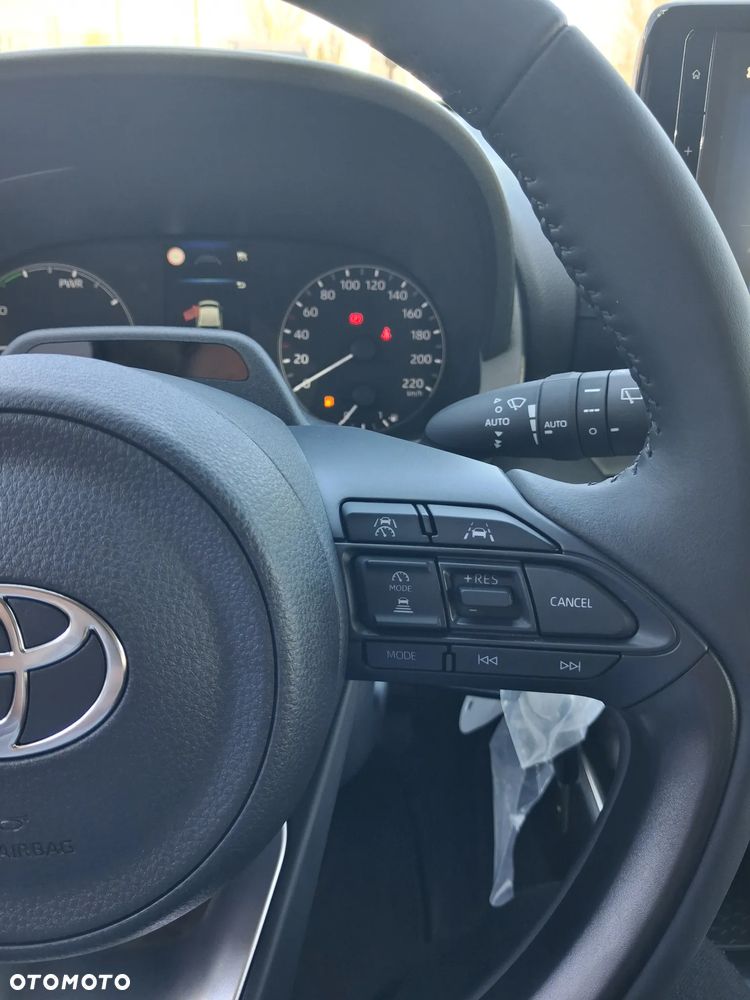 Toyota Yaris Hybrid 1.5 Comfort - 16