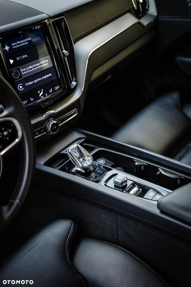Volvo XC 60 B4 D AWD Inscription - 16