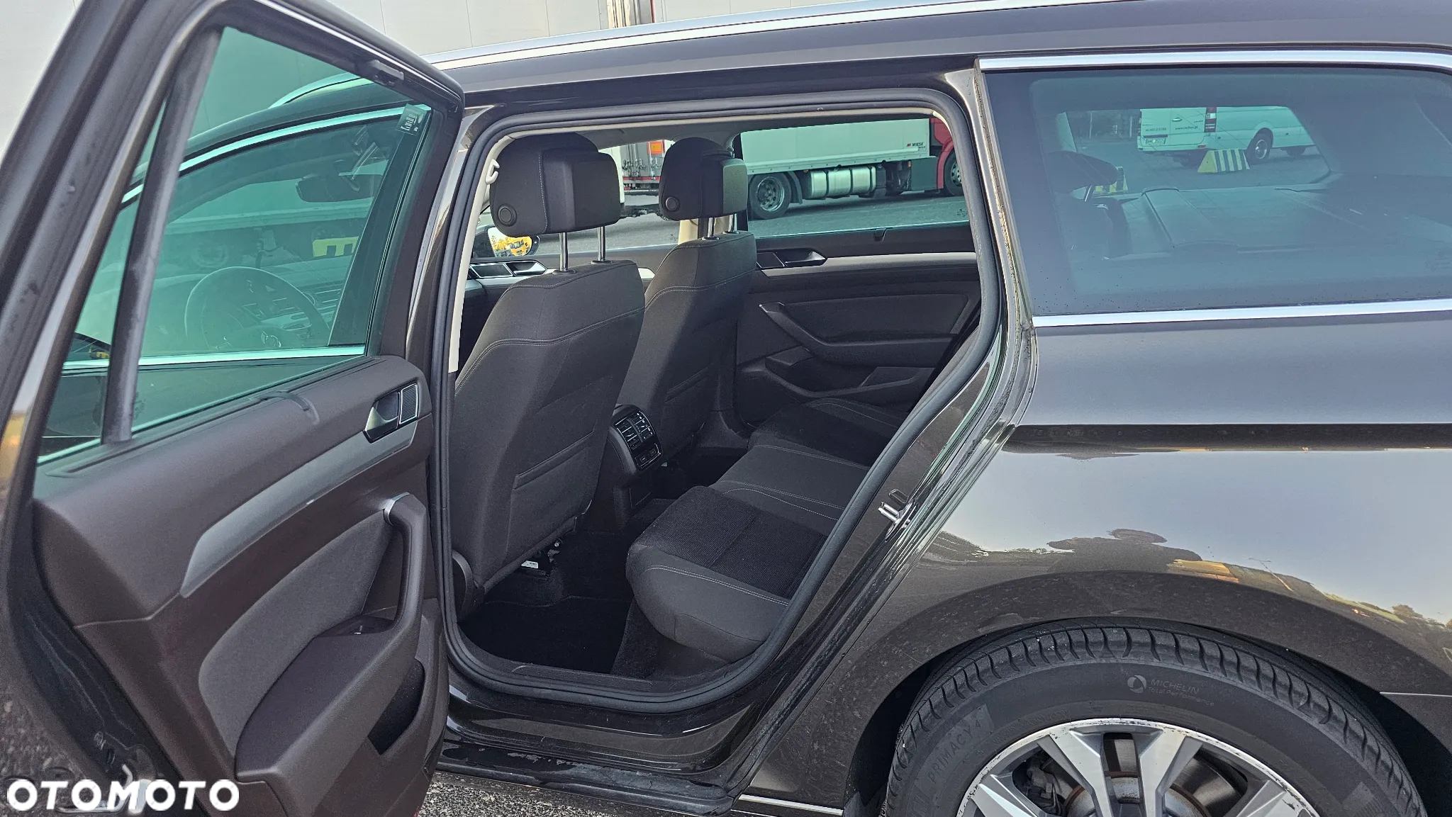 Volkswagen Passat 2.0 TDI BMT Comfortline DSG - 12