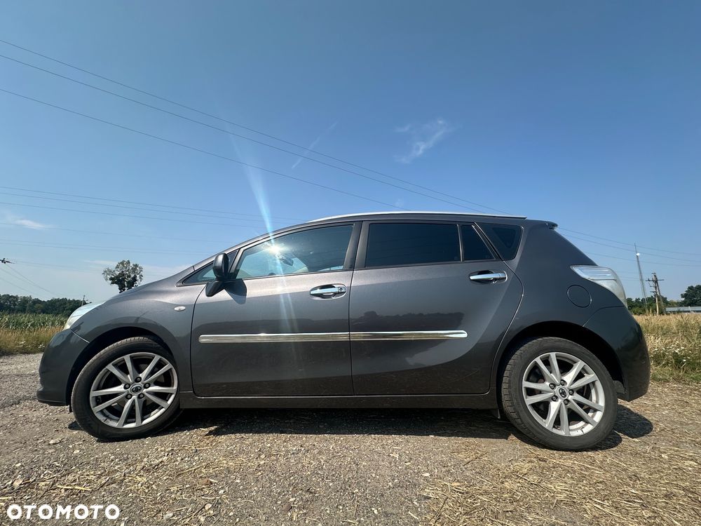 Toyota Verso 1.6 - 10