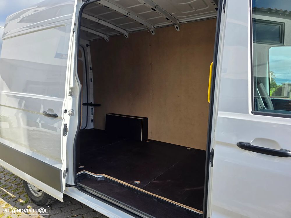 VW Crafter 2.0TDI L3H3 (IVA INCLUÍDO) - 12
