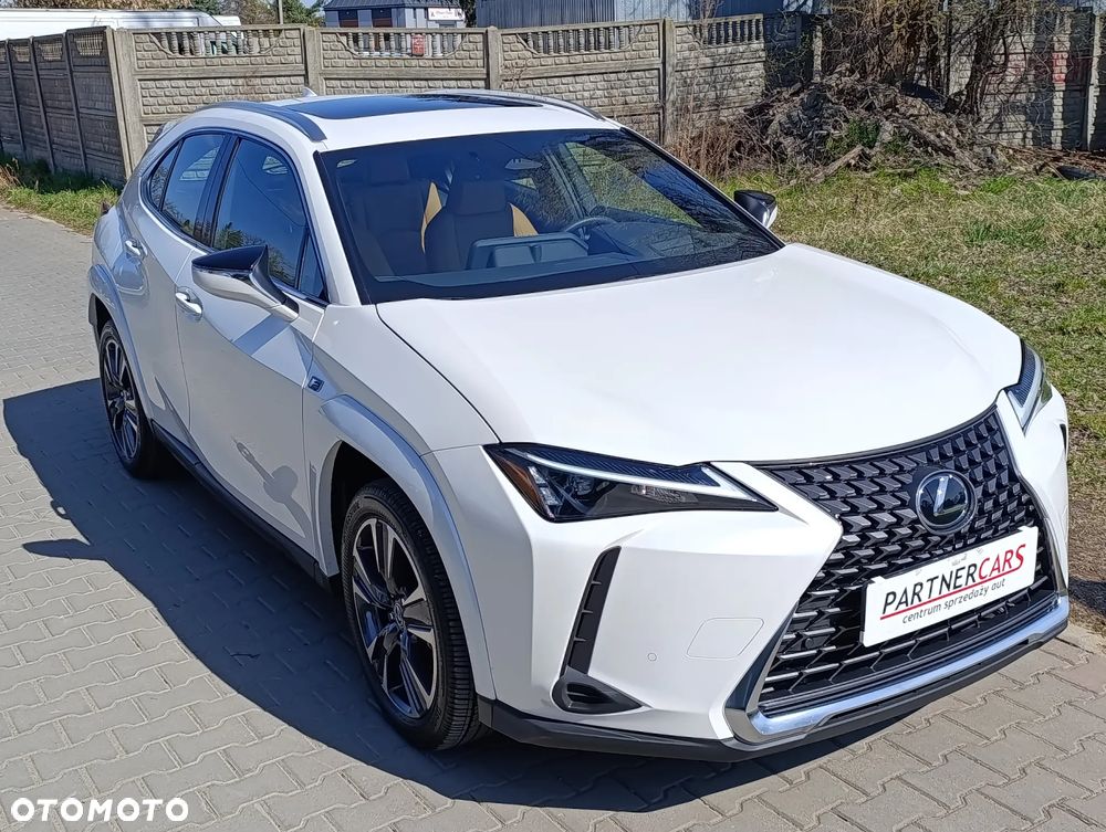 Lexus UX 300h Executive Line - 2
