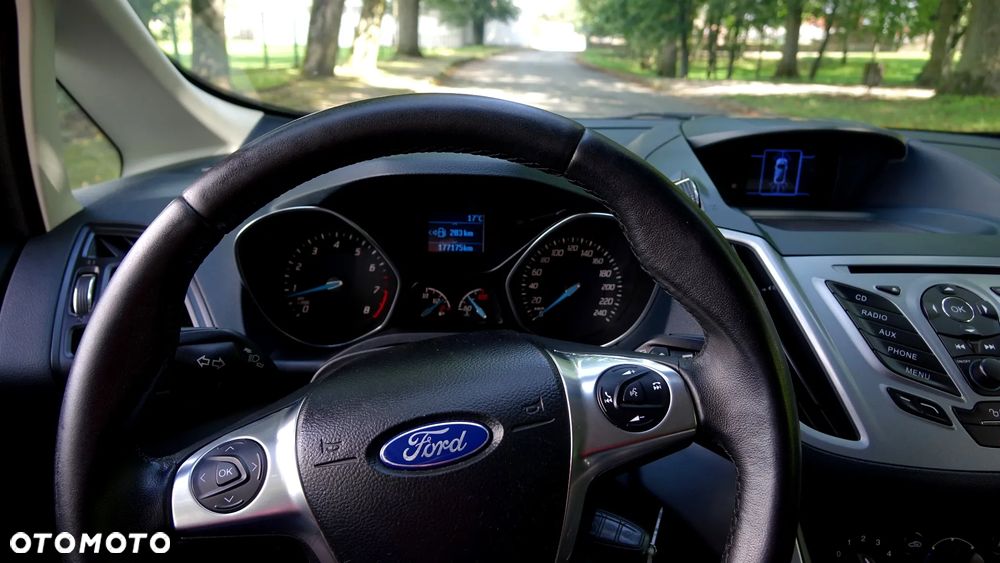Ford Grand C-MAX - 17
