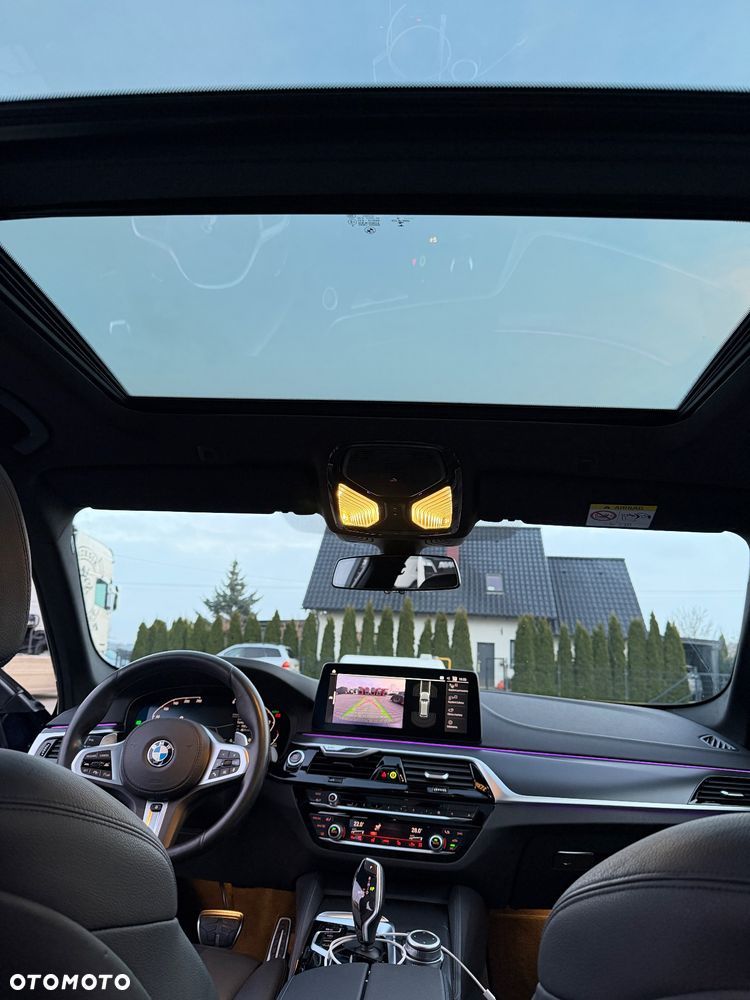 BMW Seria 5 540d xDrive M Sport sport - 28