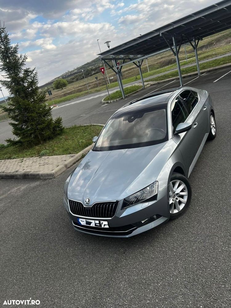 Skoda Superb 2.0 TDI DSG Style - 3