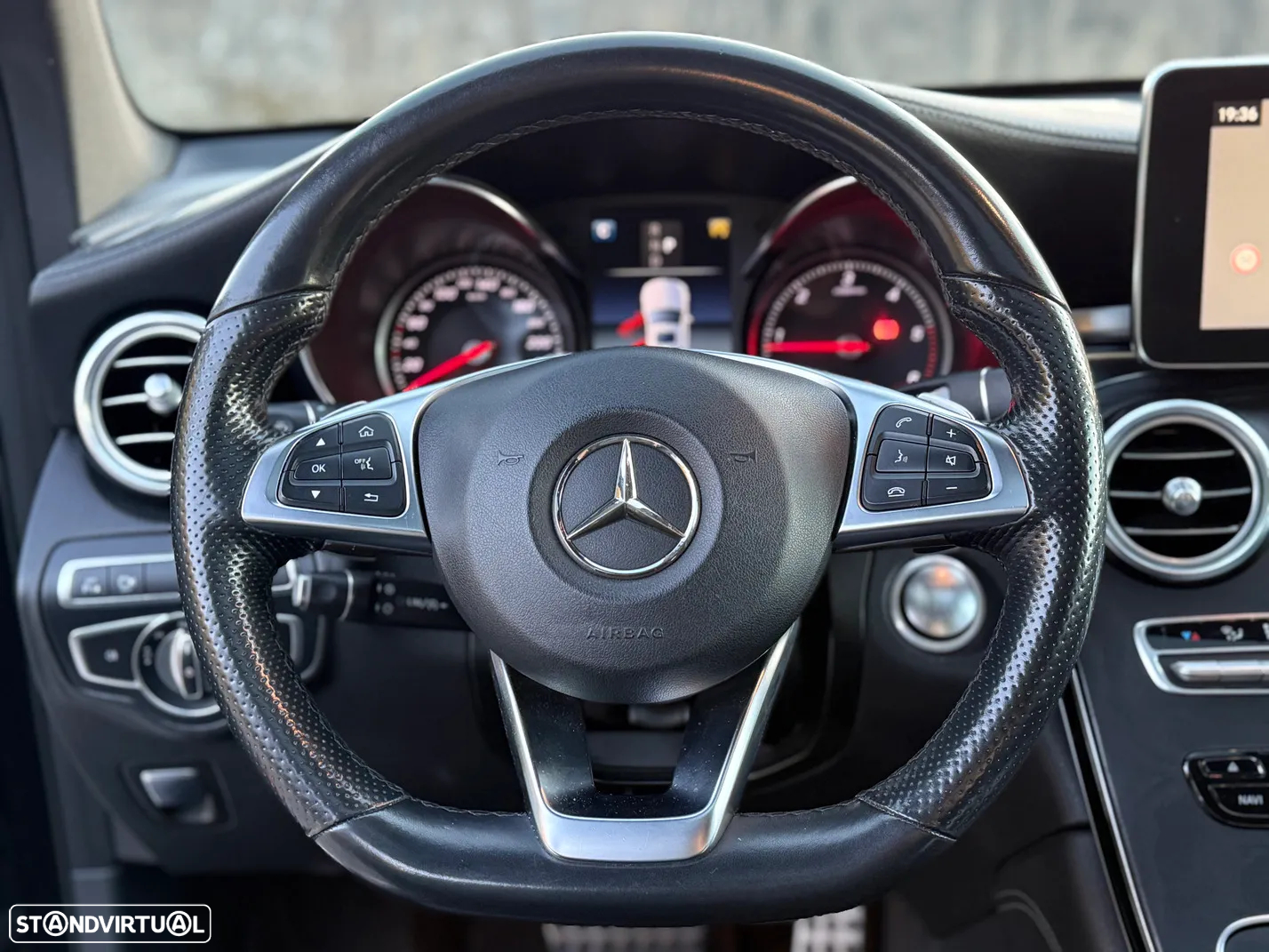 Mercedes-Benz GLC 250 d Coupe 4Matic 9G-TRONIC AMG Line - 14