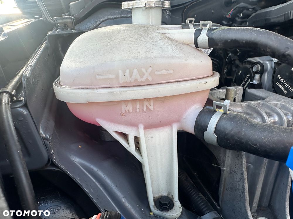 Hyundai i30 1.5 T-GDI 48V Premium DCT - 16