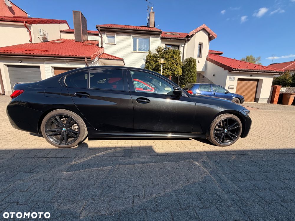 BMW Seria 3 320d xDrive M Sport sport - 4