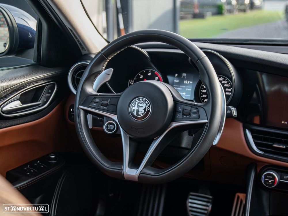 Alfa Romeo Giulia 2.2 D Super AT8 - 22