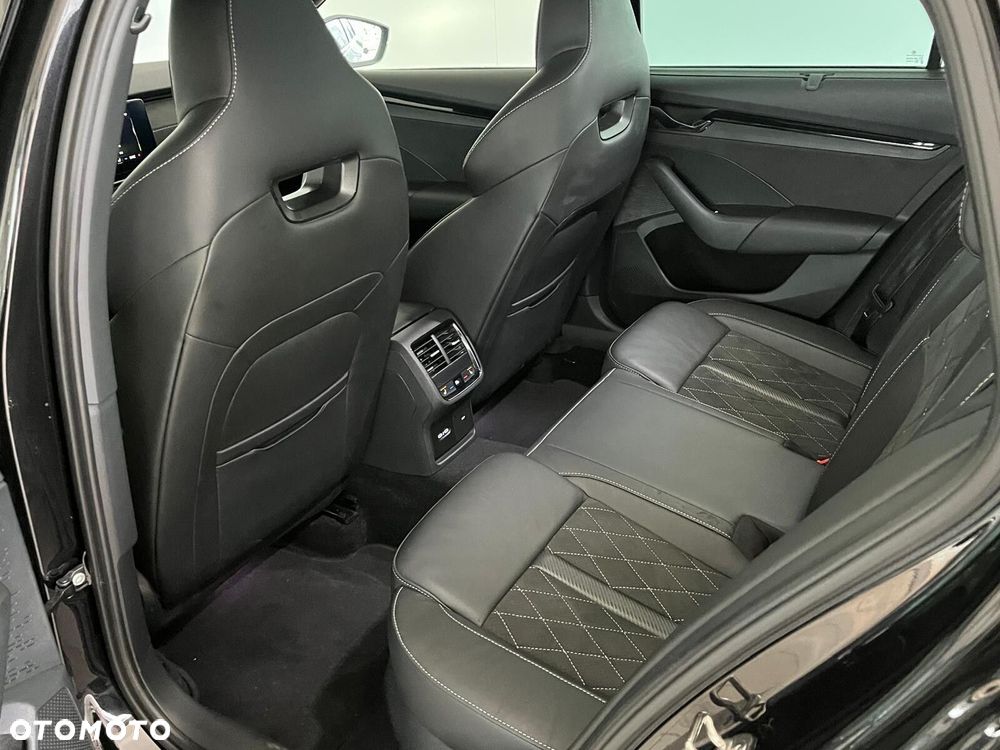 Skoda Octavia 2.0 TDI RS DSG - 41