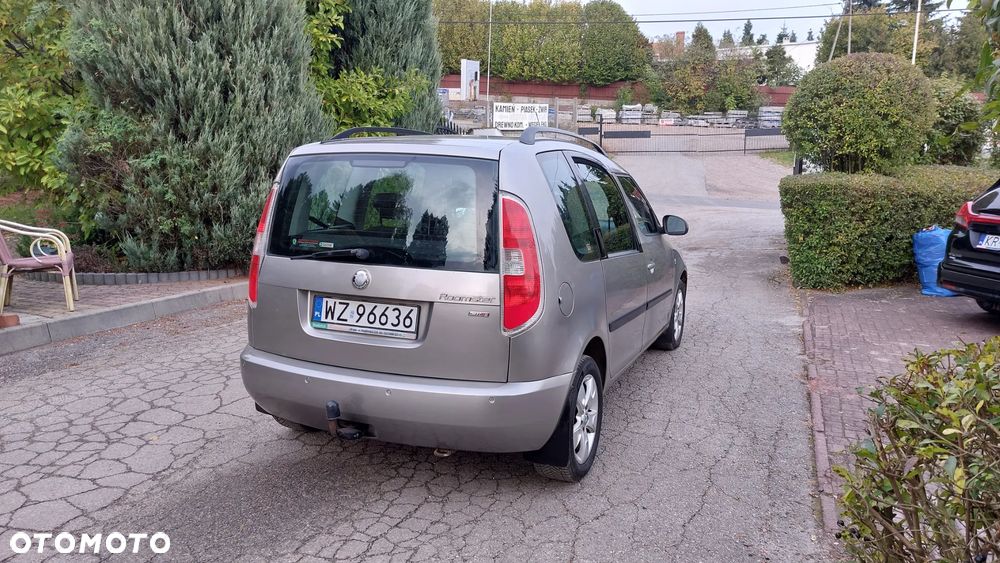 Skoda Roomster 2008 photo 3