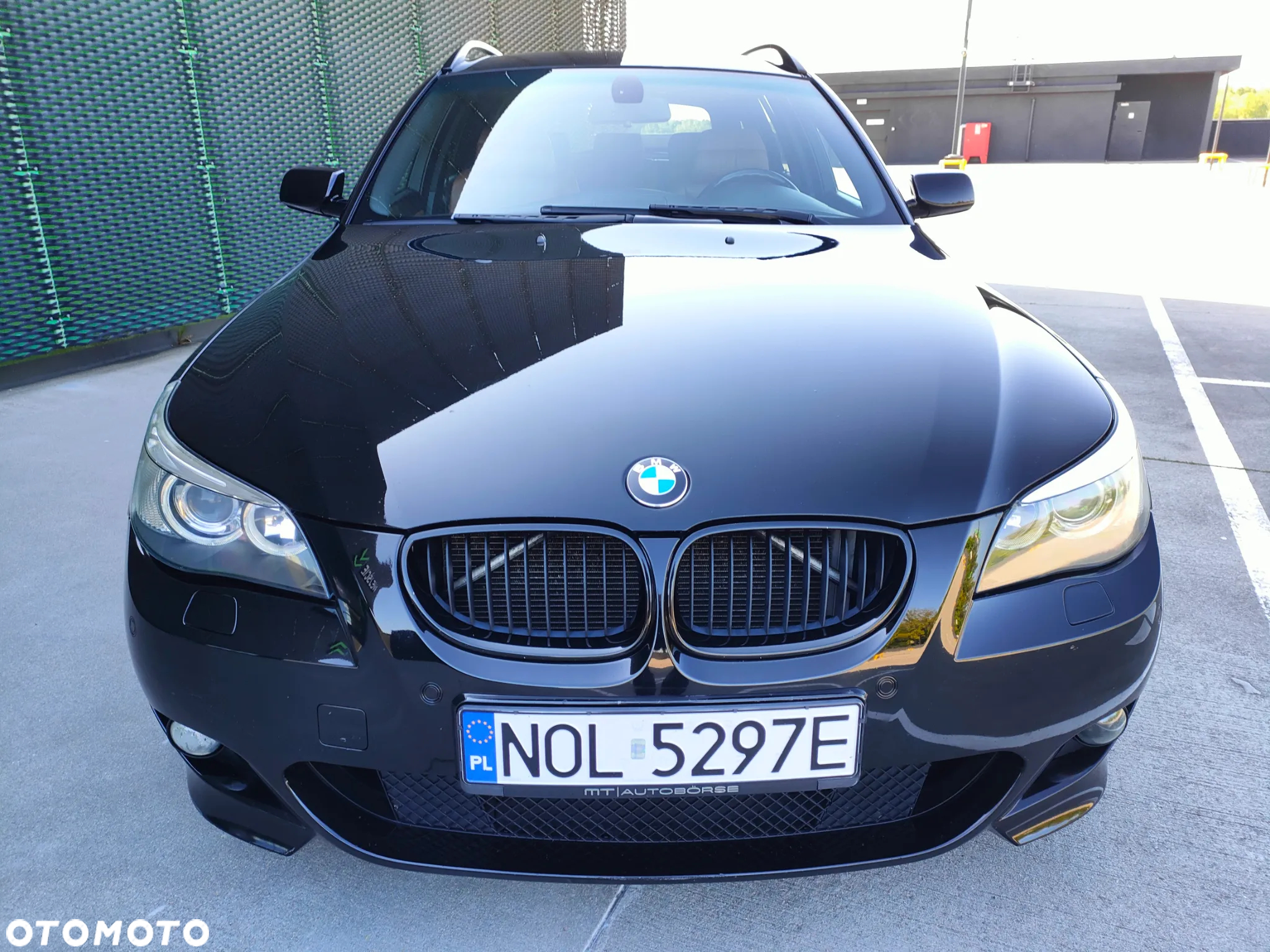 BMW Seria 5 530i Touring - 3