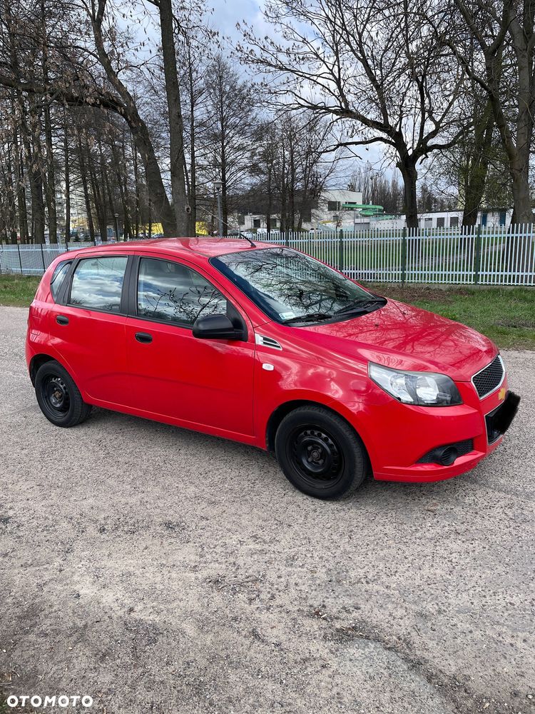 Chevrolet Aveo 1.2 16V Base - 3