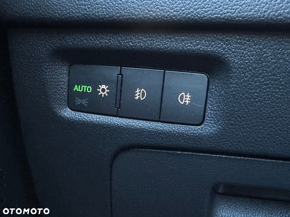 Skoda Octavia 2.0 TDI Style DSG - 17