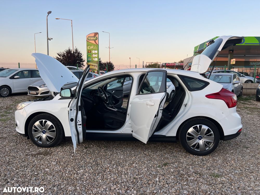 Ford Focus 1.6 TDCI DPF Trend - 4