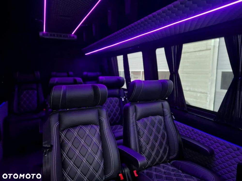 Mercedes-Benz Sprinter - 29