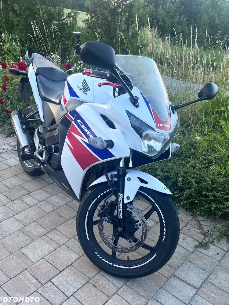 Honda CBR - 1