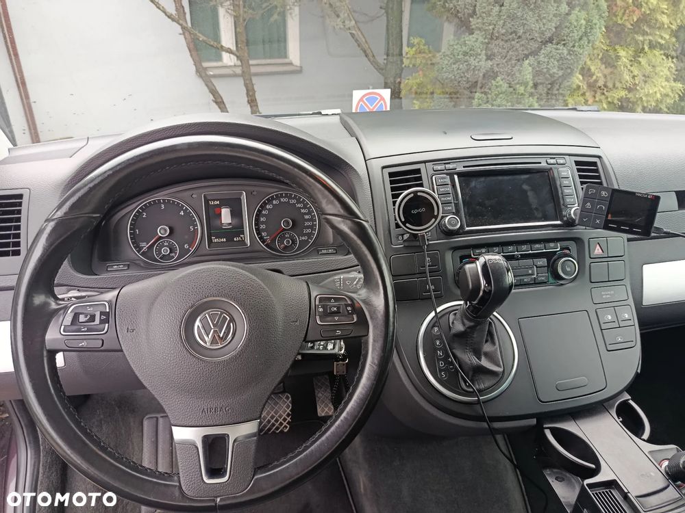 Volkswagen Multivan - 7