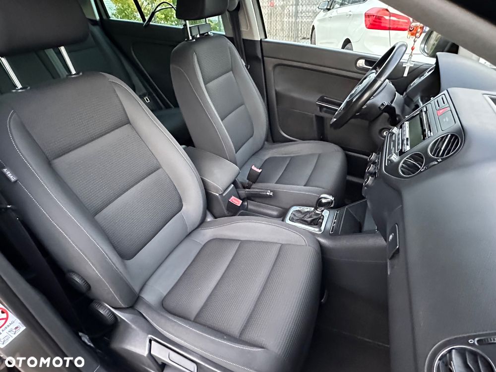 Volkswagen Golf Plus 1.6 TDI DPF DSG Team - 25