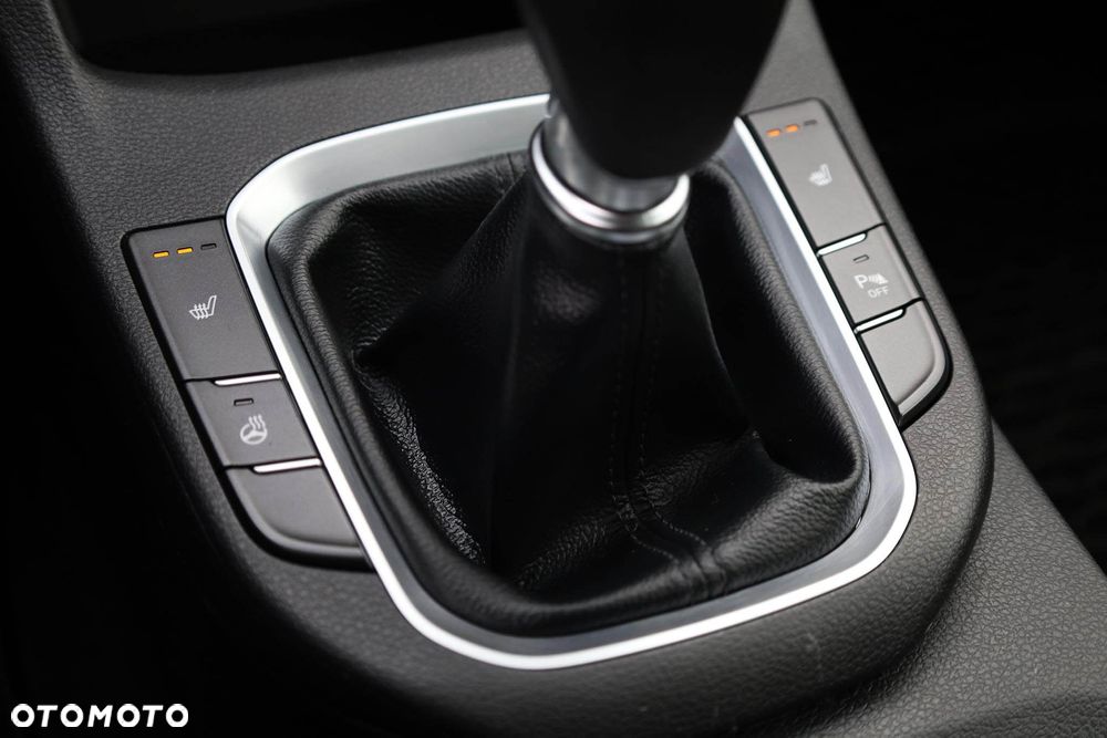 Hyundai i30 1.5 DPI Smart - 25