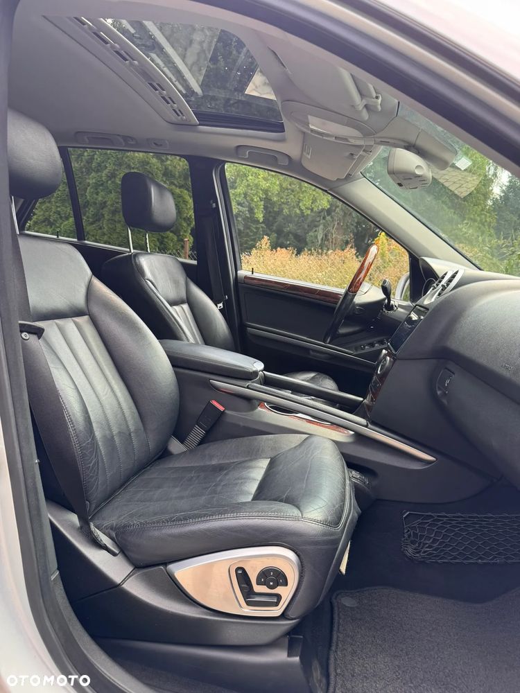 Mercedes-Benz ML 500 4-Matic - 26