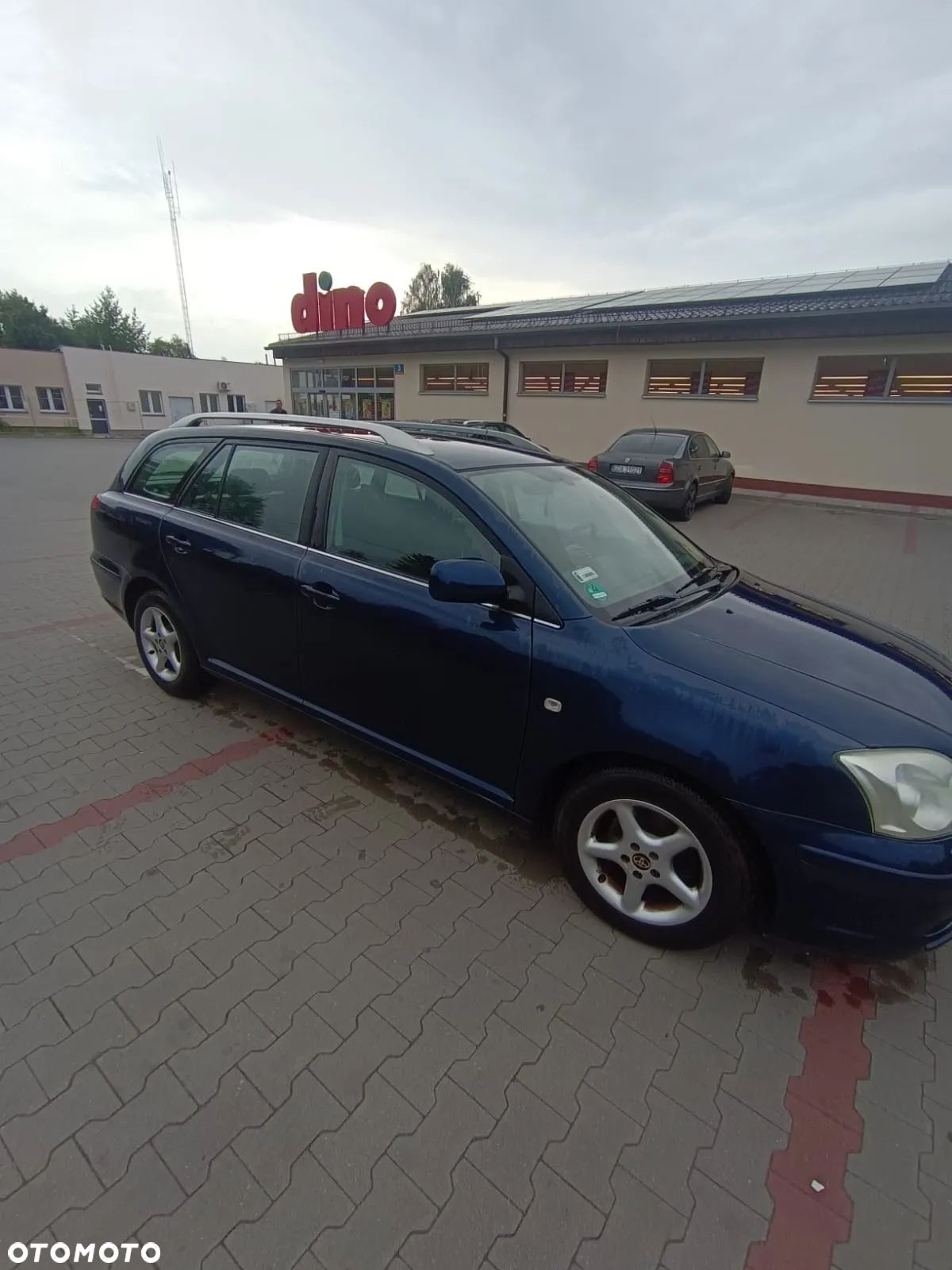 Toyota Avensis 1.8 VVT-i Luna - 1