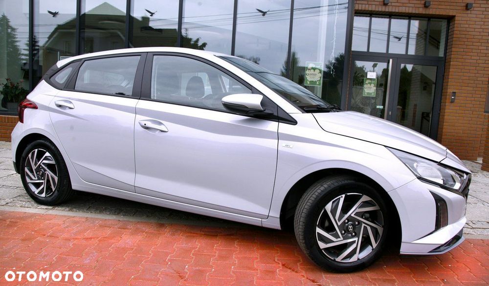 Hyundai i20 - 23