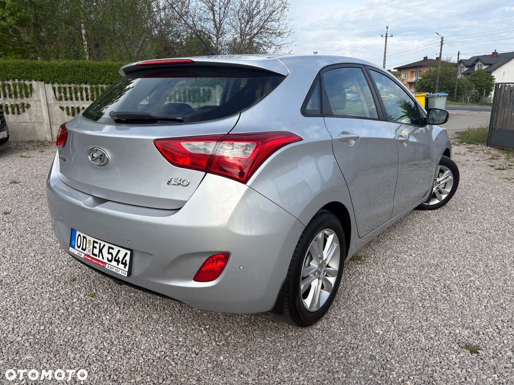 Hyundai i30 1.4 CRDi Intro Edition - 9