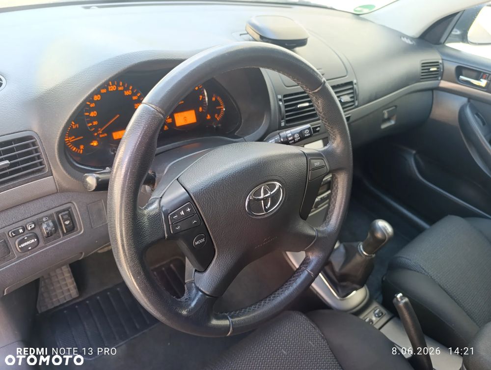 Toyota Avensis 1.8 VVT-i Combi - 7