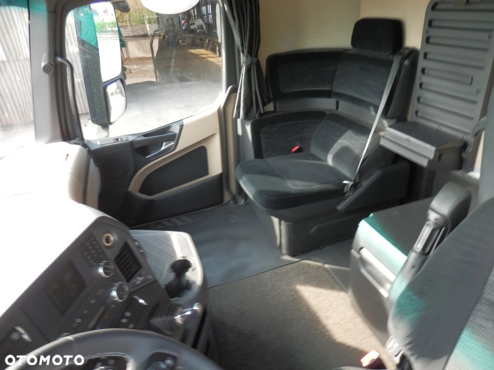Mercedes-Benz ACTROS 1840 - 11