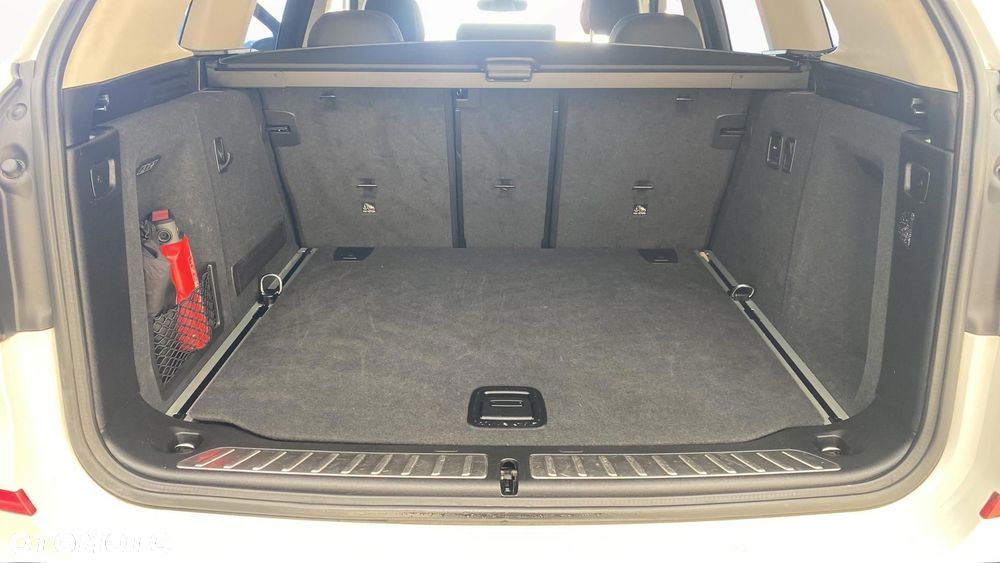 BMW X3 xDrive20d Advantage - 12